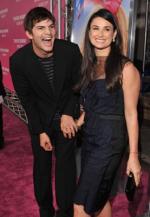 Эштон Кутчер: 277x400 / 24 Кб