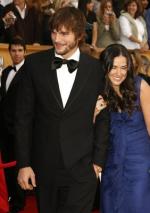 Эштон Кутчер: 282x400 / 24 Кб