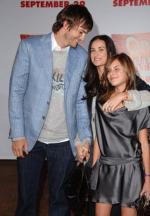 Эштон Кутчер: 279x400 / 28 Кб