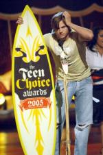 Эштон Кутчер: 266x400 / 32 Кб