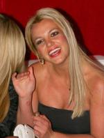 Бритни Спирс: 304x400 / 25 Кб