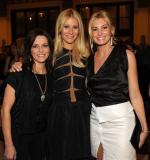 Гвинет Пэлтроу: 377x400 / 30 Кб