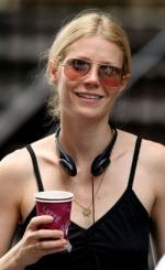 Гвинет Пэлтроу: 245x400 / 22 Кб