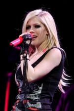 Аврил Лавин: 267x400 / 23 Кб