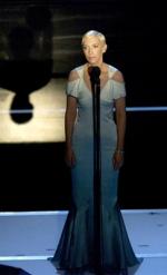 Энни Ленокс: 243x400 / 15 Кб