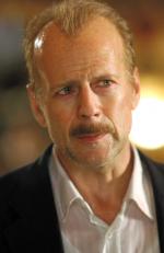 Брюс Уиллис: 834x1280 / 136 Кб