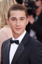 Шайа ЛаБаф: 267x400 / 17 Кб