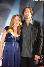 Дэвид Духовны: 267x400 / 24 Кб