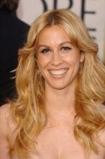 Аланис Мориссетт: 265x400 / 25 Кб