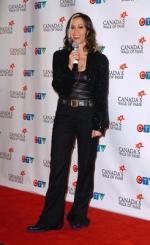 Аланис Мориссетт: 245x400 / 25 Кб