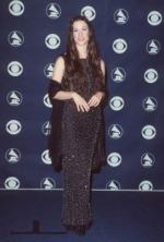 Аланис Мориссетт: 271x400 / 21 Кб