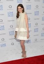 Энн Хэтэуэй: 280x400 / 22 Кб