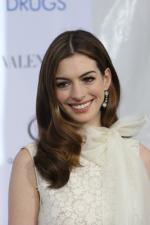 Энн Хэтэуэй: 267x400 / 17 Кб