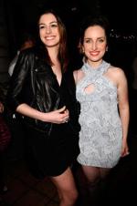 Энн Хэтэуэй: 266x400 / 21 Кб