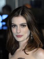 Энн Хэтэуэй: 961x1280 / 169 Кб