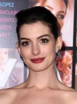 Энн Хэтэуэй: 295x400 / 23 Кб