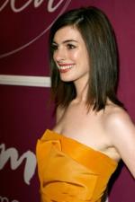 Энн Хэтэуэй: 267x400 / 19 Кб