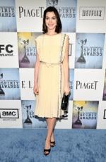 Энн Хэтэуэй: 261x400 / 28 Кб