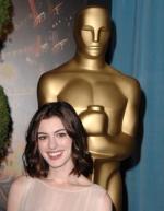 Энн Хэтэуэй: 312x400 / 22 Кб