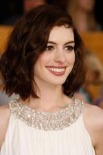 Энн Хэтэуэй: 267x400 / 20 Кб