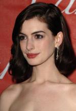 Энн Хэтэуэй: 277x400 / 20 Кб