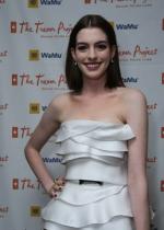 Энн Хэтэуэй: 287x400 / 21 Кб