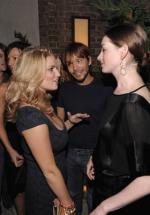 Энн Хэтэуэй: 280x400 / 24 Кб