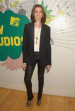 Энн Хэтэуэй: 271x400 / 23 Кб