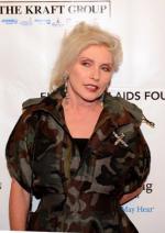 Дебби Харри: 284x400 / 25 Кб