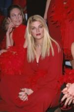 Керсти Элли: 266x400 / 18 Кб