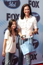 Мими Роджерс: 266x400 / 31 Кб