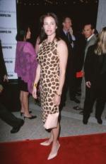 Мими Роджерс: 262x400 / 21 Кб