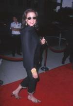 Мими Роджерс: 275x400 / 13 Кб