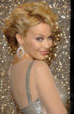 Кайли Миноуг: 261x400 / 30 Кб