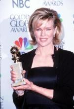 Ким Бейсингер: 272x400 / 21 Кб