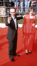 Роберто Бениньи: 225x400 / 22 Кб