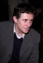 Гэбриел Бирн: 275x400 / 20 Кб