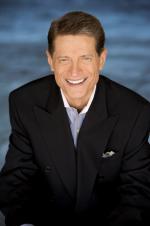 Эндрю Амадор: 1361x2048 / 225 Кб