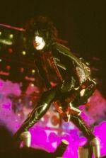 Пол Стэнли: 270x400 / 21 Кб