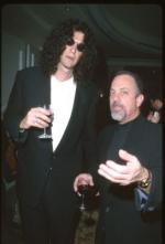 Говард Стерн: 272x400 / 15 Кб