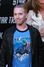 Сет Грин: 267x400 / 26 Кб