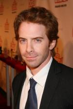 Сет Грин: 267x400 / 21 Кб