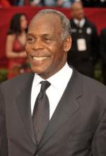 Дэнни Гловер: 273x400 / 19 Кб