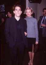 Мэтт Диллон: 282x400 / 16 Кб