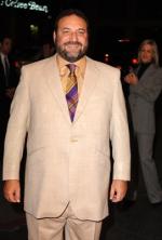 Джоэл Силвер: 271x400 / 21 Кб