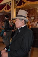 Теренс Нокс: 450x672 / 56 Кб