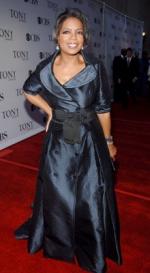 Опра Уинфри: 220x400 / 22 Кб