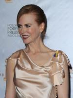 Николь Кидман: 301x400 / 21 Кб