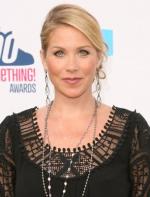 Кристина Эпплгейт: 305x400 / 27 Кб