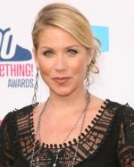 Кристина Эпплгейт: 322x400 / 29 Кб